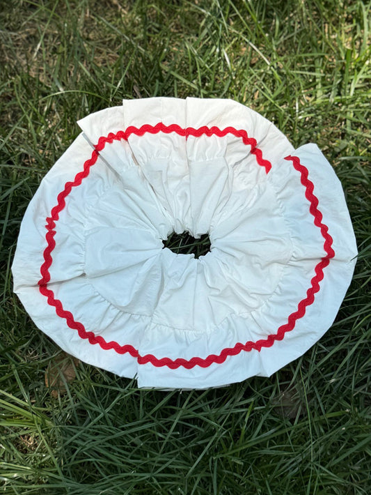 Wavy Petal Jumbo White