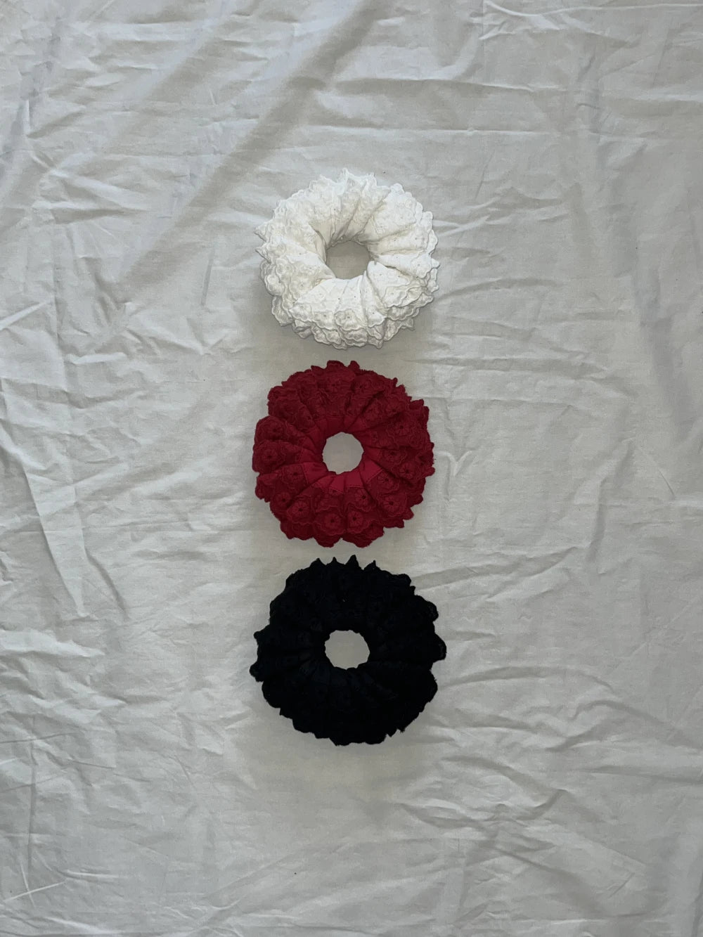Daisy Embroidered Classic Cloud White Scrunchie