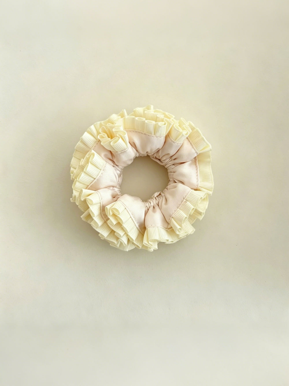 Coquette Ruffle Baby Scrunchies Cream Off-White