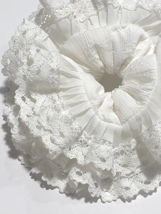 Cool White Moon Super Fairy With Lace Trim