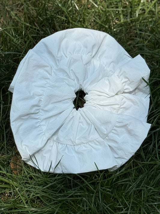 Wavy Petal Jumbo White