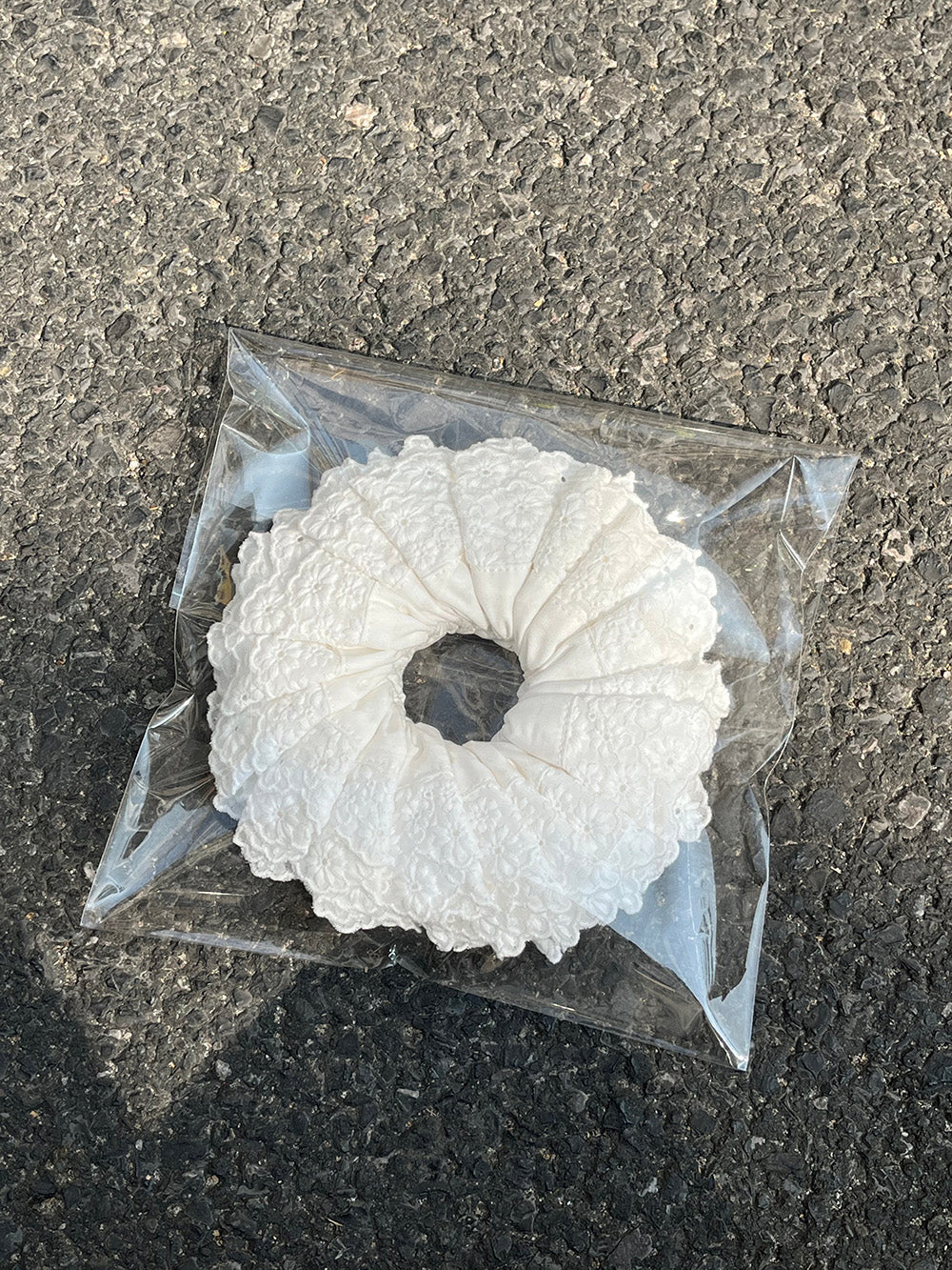 Daisy Embroidered Classic Cloud White Scrunchie