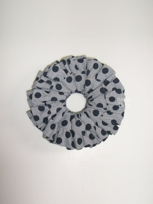 Scrunchie Polka Dot Blueberry Macarons